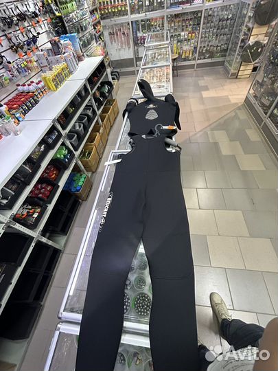 Гидрокостюм