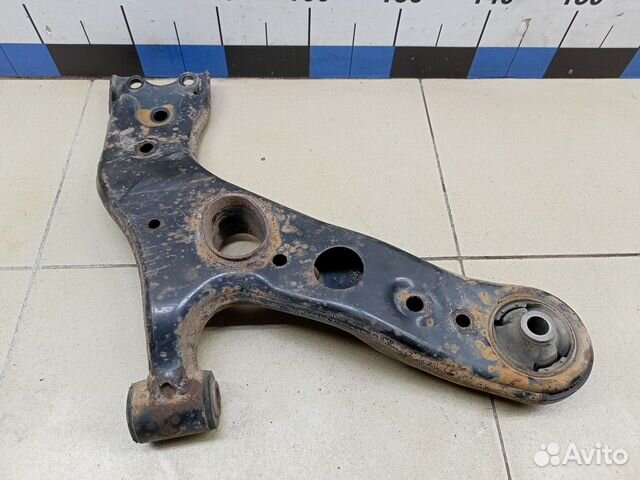 Рычаг передний левый RAV 4 2013