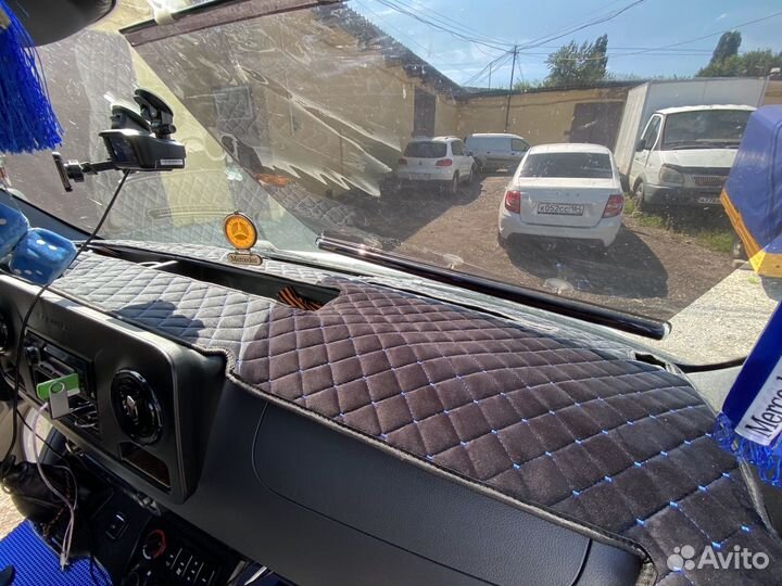Накидка на панель Спринтер 907