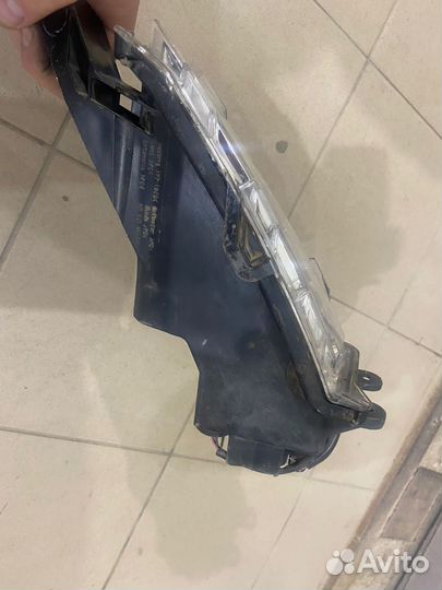 Левая противотуманка лексус NX200