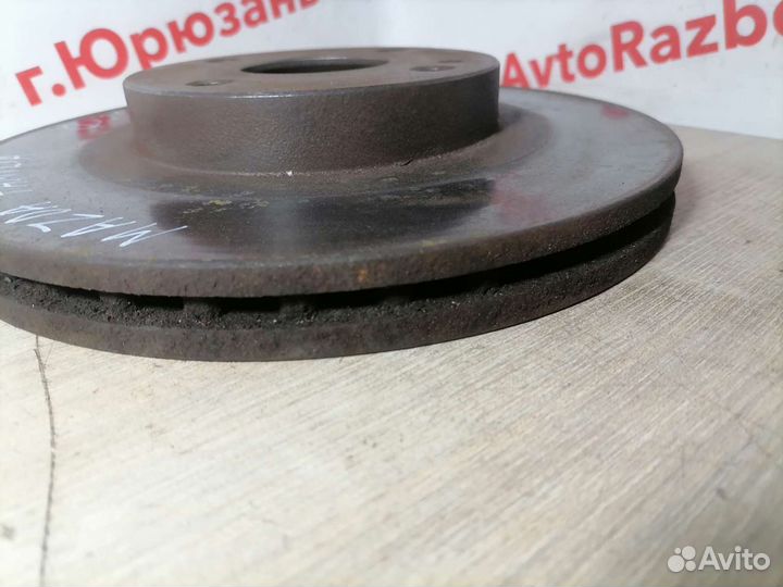 Диск тормозной передний Mazda Familia BJ