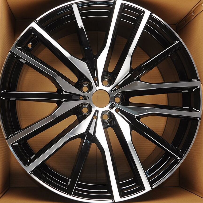 Литые диски BMW 9.5×R22 5×112