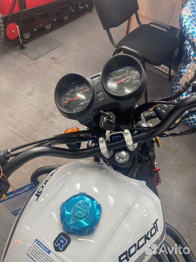 Мопед rockot alpha tourist M-12