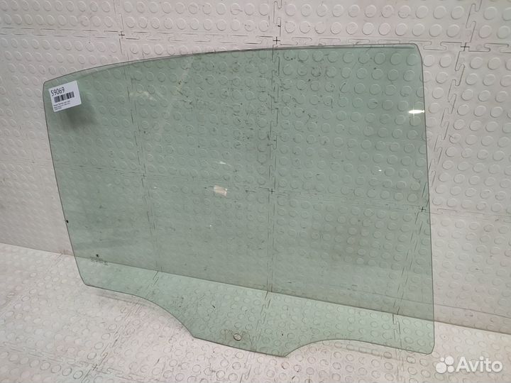 Стекло двери заднее правое Skoda Octavia A5