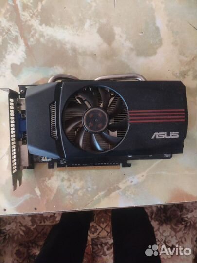 Видеокарта GTX 550 ti