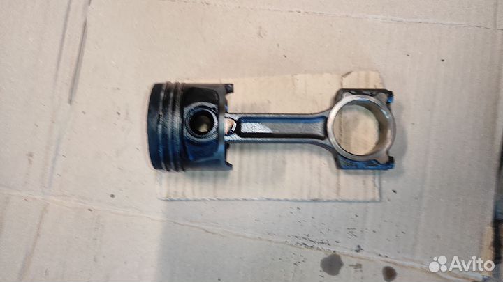 Поршень с шатуном рено лагуна 3 1.5 780