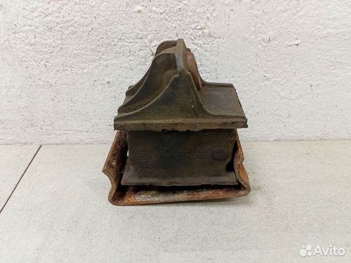 Опора двигателя