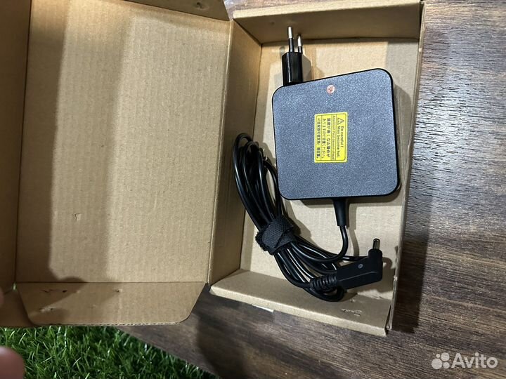 Новый блок питания 19v 3.42a 4.0x1.35 разъем