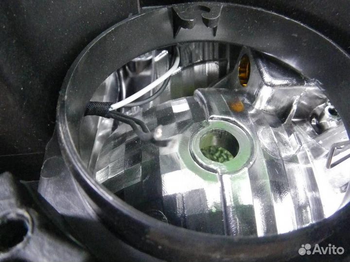 Фара правая Land Rover Discovery IV