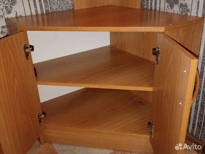 Тумба угловая