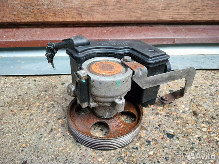 Насос гидроусилителя руля Peugeot Partner минивен