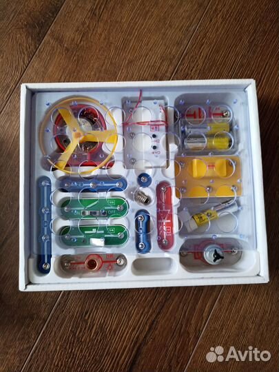 Настольная игра Первые шаги в электронике