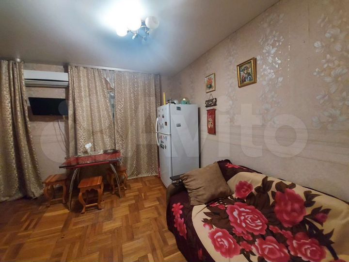 Комната 35 м², 1/3 эт.