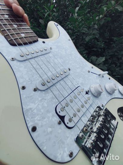 Электрогитара