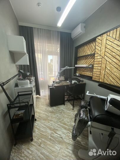 Маникюр, педикюр от опытного мастера