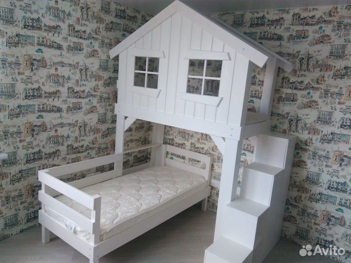 Кроватка-домик