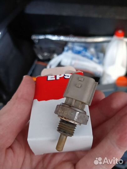 Датчик температуры охлаждающей жидкости