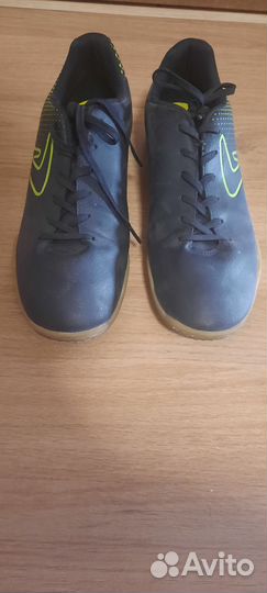 Футбольные бутсы