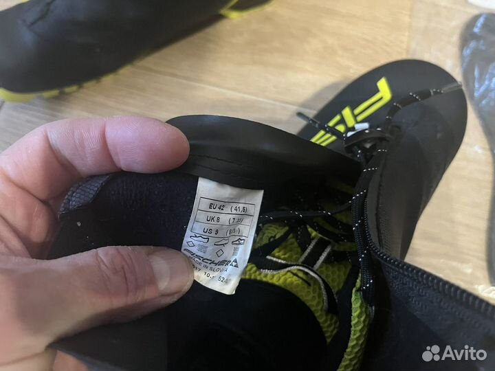 Лыжные ботинки Fischer Carbon lite EU 42