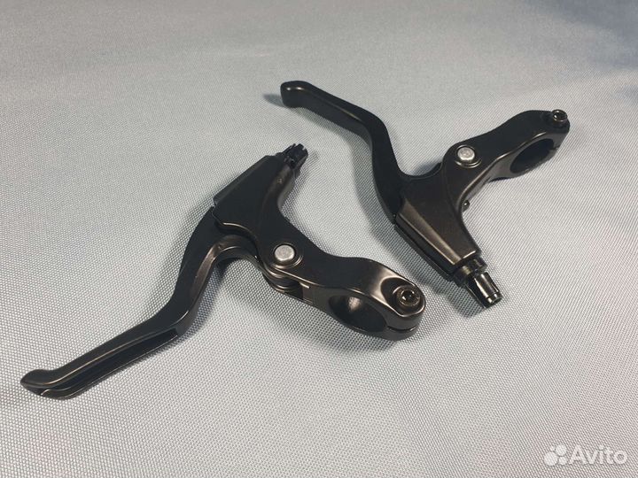 Тормозные алюминиевые ручки (цена за пару) новые