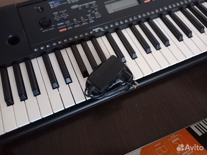 Цифровое пианино yamaha clavinova