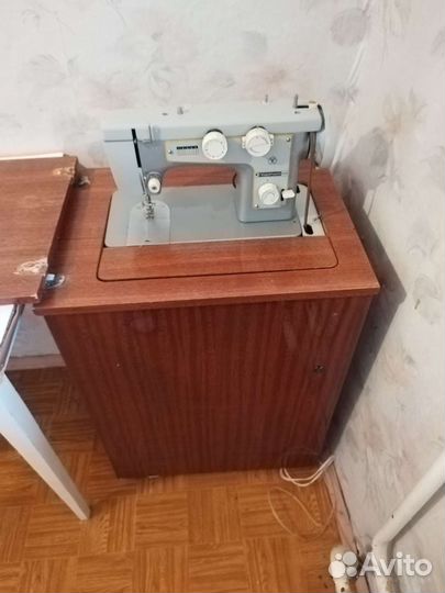 Швейная машина Подольск 142