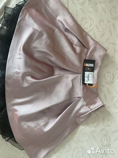 Новая юбка с биркой на девочку