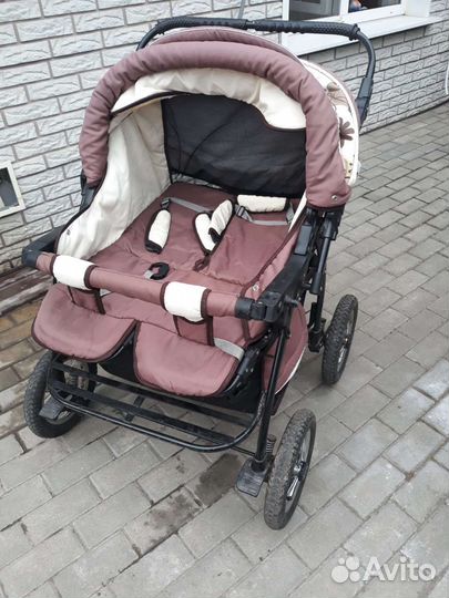 Коляска для двойни
