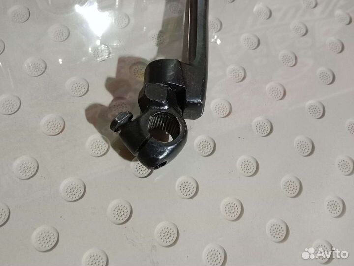 Заводная ножка кикстартера