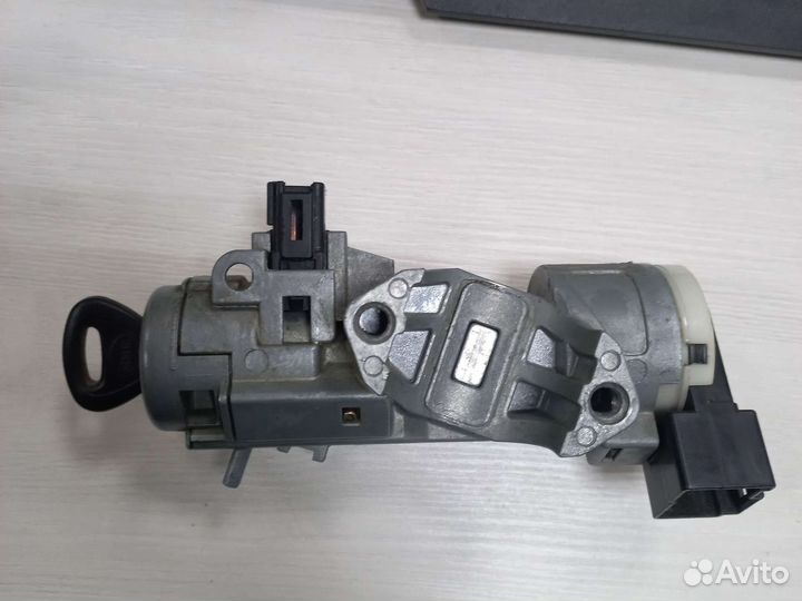 Замок зажигания на Mazda Bongo,vanette