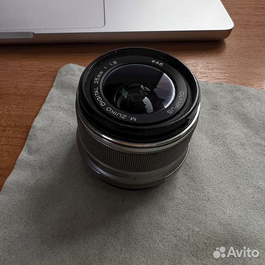 Olympus M.Zuiko Digital 25mm f/1.8