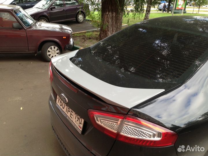Спойлер на крышку багажника на Ford Mondeo