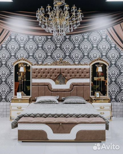 Спальный гарнитур