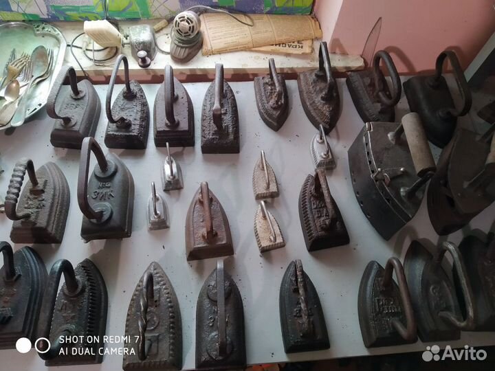 Утюг с трубой антикварный