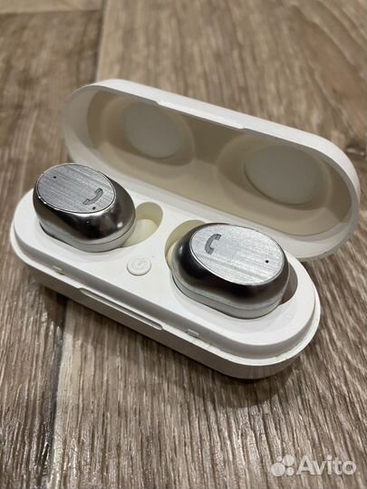 Беспроводные наушники elari NanoPods