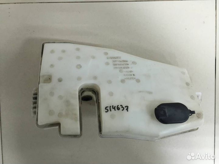 Бачок омывателя лобового стекла Renault Duster 2012