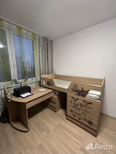 Кровать -чердак корсар 1, письменный стол, шкафы