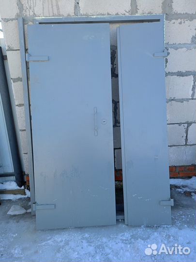Дверь входная металлическая