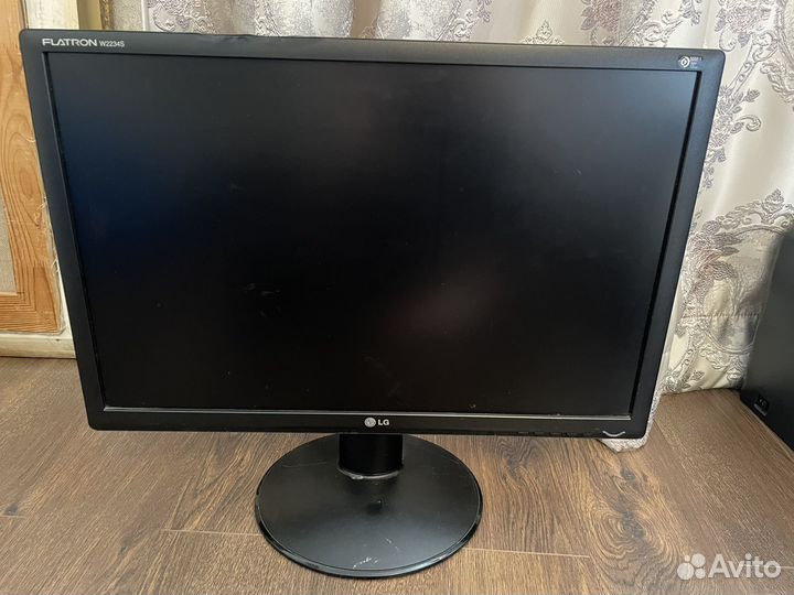 ЖК монитор LG flatron