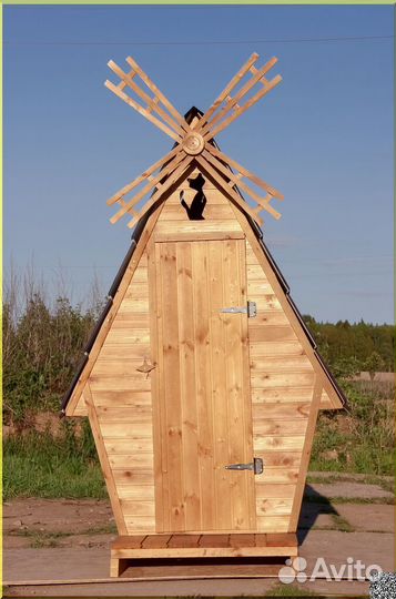 Уличный туалет деревянный HAT119