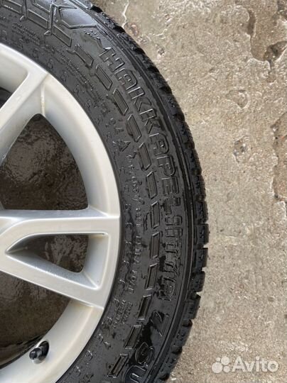R17 Nokian Tyres Hakkapeliitta 8 SUV 215/60, PCD 5x112 DIA 57