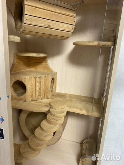 Продам клетку-витрину для шиншилл, дегу и т.д