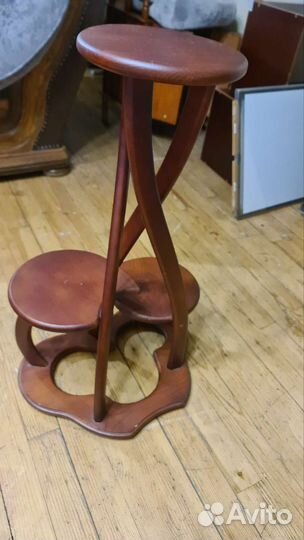 Подставка под цветы дерево