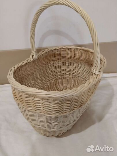 Корзина плетеная большая