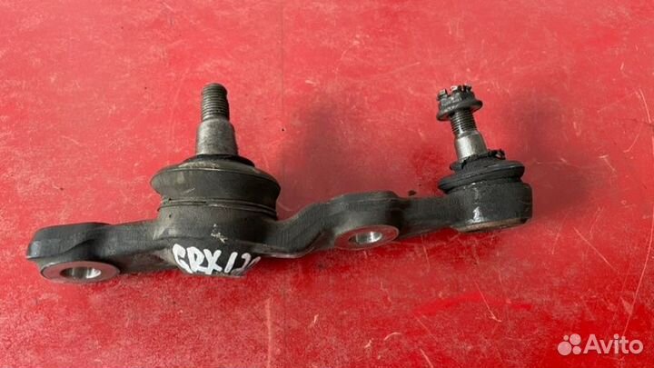 Нижние шаровые левое Toyota Mark X GRX120 4GR