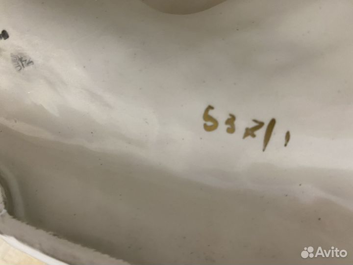 Фарфоровая статуэтка capodimonte