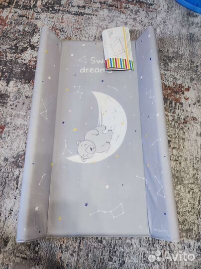 Пеленальная доска на кроватку