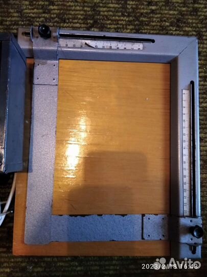 Фотоувеличитель и фото принадлежности из СССР