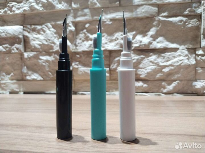 Инструмент для чистки наушников