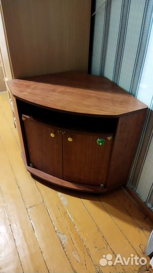 Тумба под телевизор